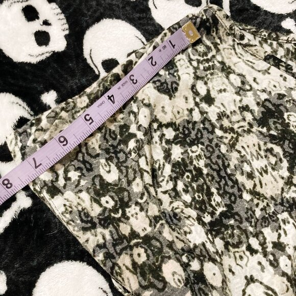 REITMANS Abstract geometric print v-neck tie-waist t-shirt ~ MEDIUM LARGE XL top - Picture 10 of 14